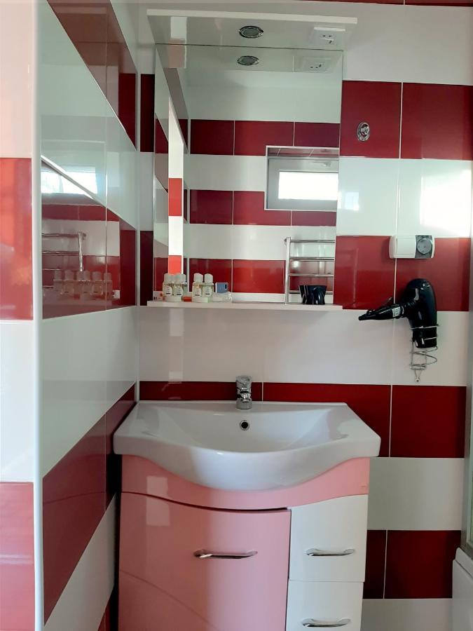 Заміський Комплекс Grand Prix Hotel Tsyurupynsk Esterno foto