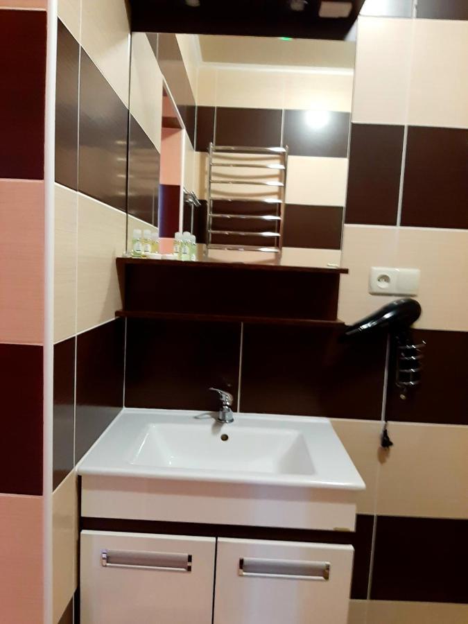 Заміський Комплекс Grand Prix Hotel Tsyurupynsk Esterno foto